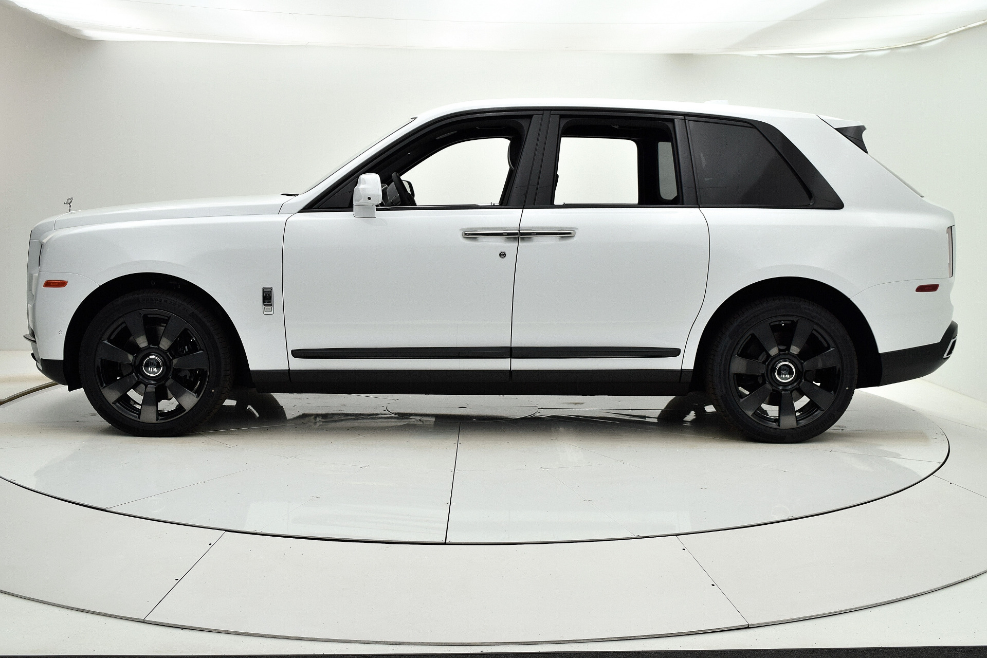 Rolls Royce Cullinan 2021