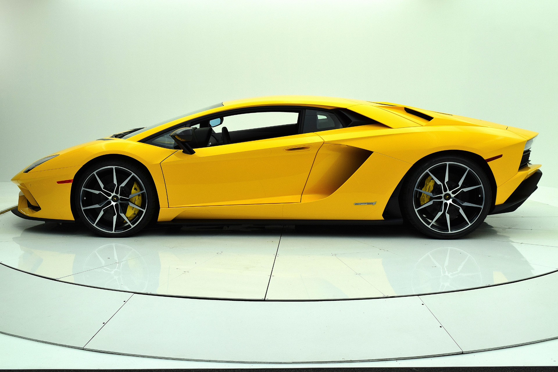 New 2018 Lamborghini Aventador S Coupe For Sale ($467,855) | Bentley ...